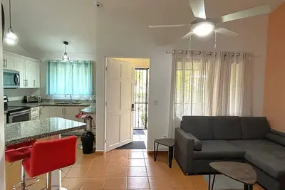 Image de Tropical 2br Condo in Coco - Walk to Beach - Pool