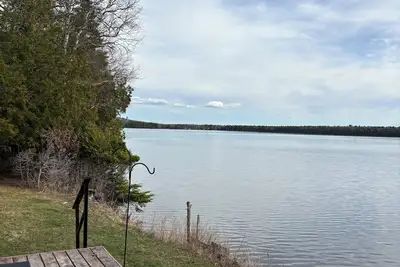 Image de Gorgeous 4 bedroom home, sitting on beautiful Davidson lake. .