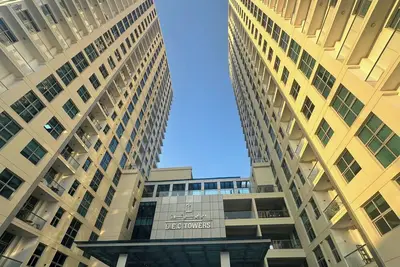 Image de Studio w Balcony, Kitchen. Newly Furnished. Dec Tower, Dubai Marina