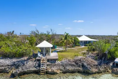 Image de Shore Leave Cottage Waterfront Studio Cottage + Private Dock