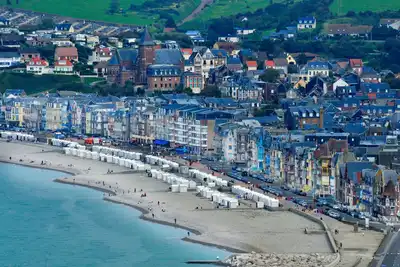 Image de T2 idéalement situé à quelques pas de la plage