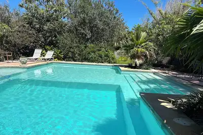 Image de Private Cottage next to Golf Course with Waterfront and Pool