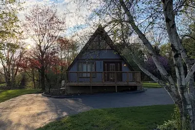 Image de Getaw-A-Frame: A Frame Retreat + Firepit + Lake