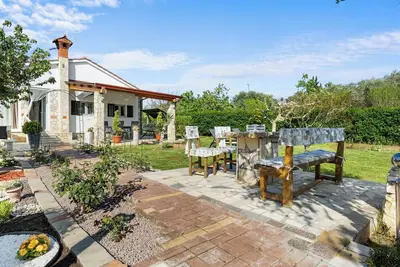 Image de Holiday Home Eli with Direct Access to the Sea by Istrabook