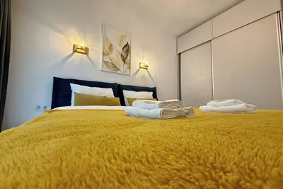Modern apartment by Managr