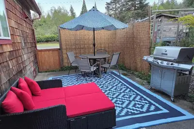 Image de 1 bedroom loft guesthouse in sunny Sequim surrounded by nature