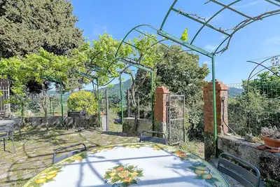 Image de Villa « Ponzio » avec vue sur la mer, jardin privé et Wi-Fi