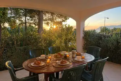 Image de Private villa 100 m from the sea, relaxation and privacy with Tavolara view