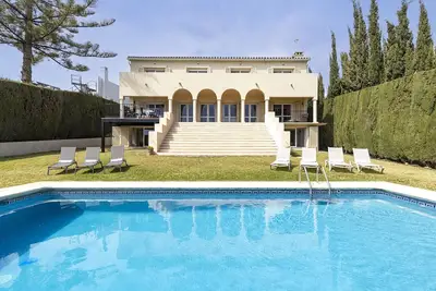 Image de New 7br Villa I Great Location I Private Pool I Ping Pong I Bbq