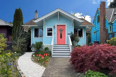 Image de Beautiful Historical 1919 Craftsman, Kismet House