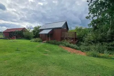 Image de 170 Year old countryside cottage with deck - Location near Devil's Lake