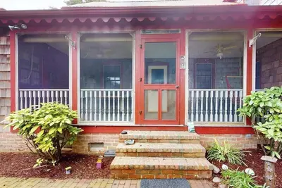 Image de Town of Lewes spacious dog friendly house w/deck & enclosed yard