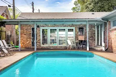 Image de *New* Private pool · Game room · Sleeps 12