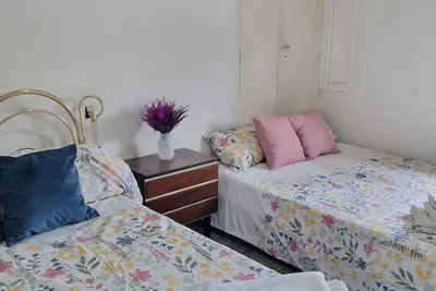 Image de Maison de vacances « Pisito De Pueblo Ii » avec vue sur la montagne, Wi-Fi et climatisation