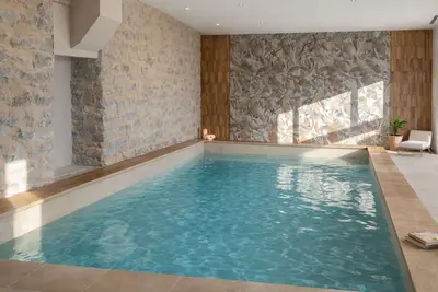 Image de Les murmures de l'Eyrieux, gite 15 personnes avec piscine intérieure