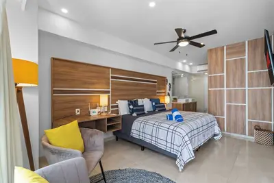 Image de Exclusive condo steps away from the sea | Top location Zona Dorada Bucerias
