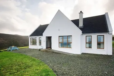Image de 4 Bed in Moville (oc-ii14960)