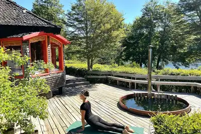 Image de Private Lakeside Cottage - Tinquilco Lake, Huerquehue National Park - Pucón, Chile & Hot Tub