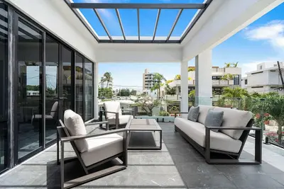 Modern Villa - Private Pool & Rooftop Terrace