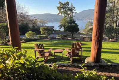 Image de Bayview Place | Ocean View Log Retreat, Hot Tub