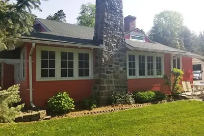 The Pink Cottage: Sunset Views