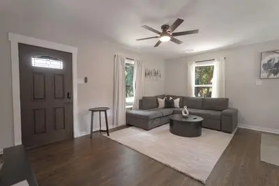 Image de At&T Stadium Area, Remodeled 2br + Private Yard