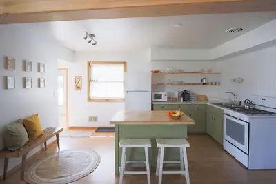 Image de Spacious 3br Ranch Retreat Open-Concept Living Family-Friendly Comfort