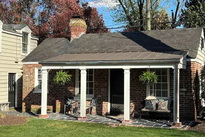 Image de Richmond Near West End, Charming Private Cottage