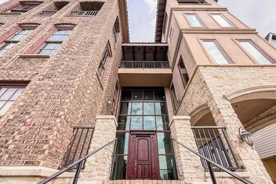 Image de World Cup Exclusive Private Estate, Rental Car Included, Luxury Houston Stay