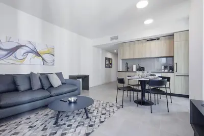 Image de 501-908 Luxury Corner 1 Bedroom Rooftop Pool & Gym