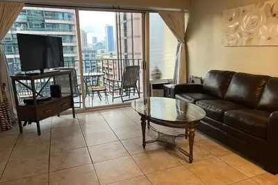 Image de Waikiki condo/2 bedroom/Free parking /4beds
