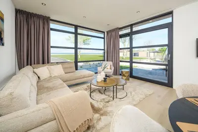Image de Villa de luxe 4 personnes avec jardin ensoleillé