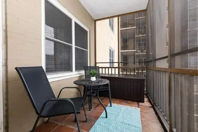 Image de Modern Twist in a Historic Building, sleeps 6