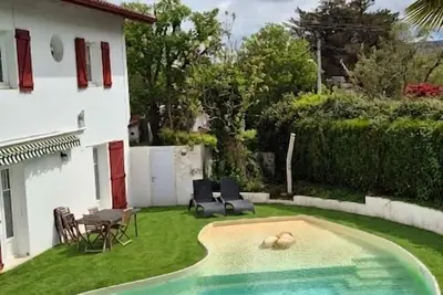 Image de Appartement avec piscine privée