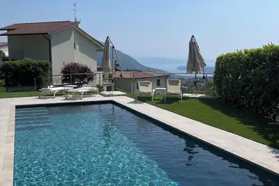 Image de Beautiful villa on a hillside with private pool and lake view on Lake Garda! ! !