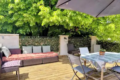 Image de Capitale du luberon appartement avec terrasse à 2 minutes du centre ville d’Apt.