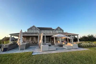 Unique Direct Cisco Beach Access! 6 Bedroom Beach House