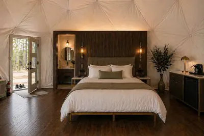 Image de Riverfront Dome Retreat | Private Bath + Views