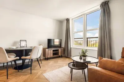 Image de 2 Bedroom Penthouse Apartment in Central Lincoln