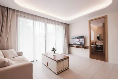 Image de Premium 2br Kamala Beach, Pool, Gym & Shuttle Bus 305