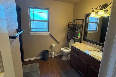 Image de Roomy 4-bedroom house with large backyard in Abilene