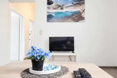 Image de Worker's Apartment - Space for 5 -  2br - Long Stay