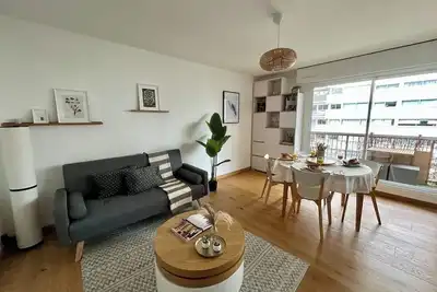 Image de BnBNook - Cozy 2br near Eiffel and Seine