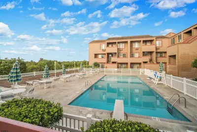 Image de Brigantine Comfy Condo on the Beach and Pool!