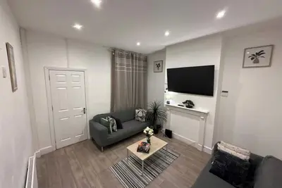Image de House Sleeps 8 with Parking