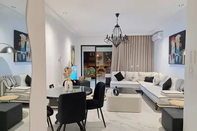 Image de Cosy Apartment Near Airport Private Parking