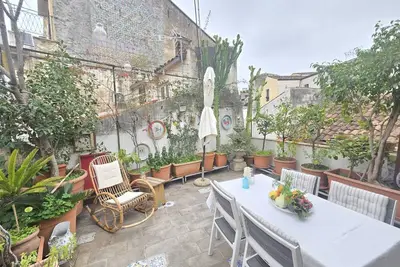 Image de Unique Rooftop townhouse in Centro Storico Palermo - 3 bedroom