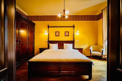 Joy City Stay Executive Comfort in Central Area