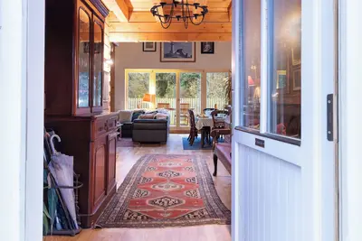 Image de 4 Bedroom Luxury Lodge nr Edinburgh with Hot Tub. Entire home in East Lothian.