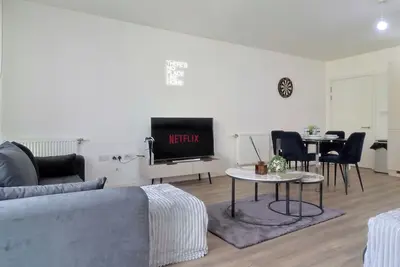 Image de Spacious Modern 2br In Wembley Stadium l Sleeps 8